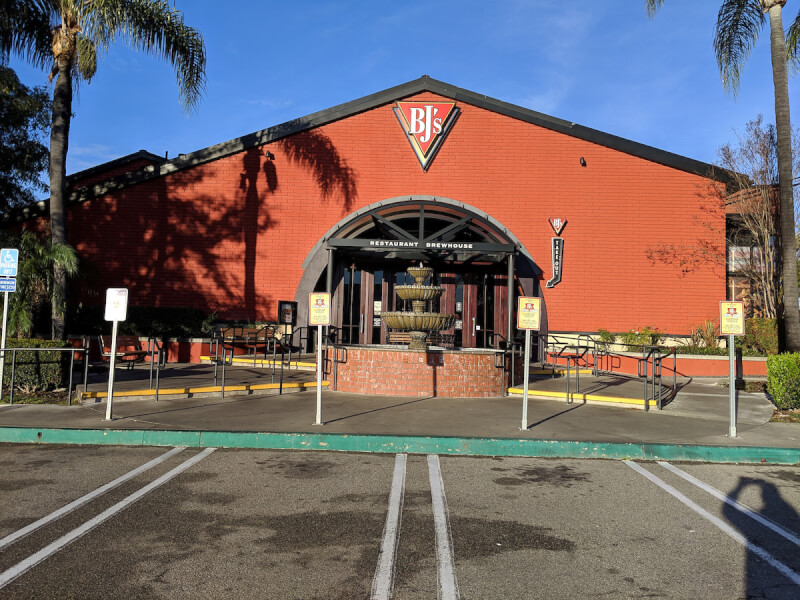 Signature Pizza, Burgers & Craft Beer Laguna Hills, CA 92653